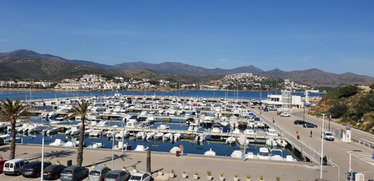 Apartmán Port De Llanca , La Miranda Exteriér fotografie